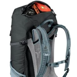 Deuter Futura 32 Hiking Backpack -Hiking And Camping 1246327 futura 32 hiking backpack graphite shale
