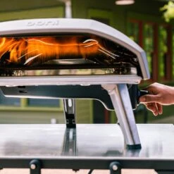 Ooni Koda 16 Portable Gas−Powered Pizza Oven -Hiking And Camping 1259883 koda 16 portable gas powered pizza oven