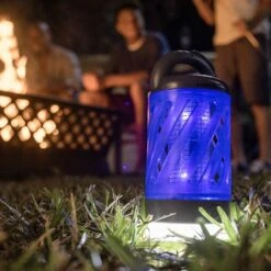 Personal Mosquito Zapper And Lantern -Hiking And Camping 1275486 personal mosquito zapperlantern