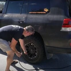 Indeflate Deflator/Inflator/Equaliser 2 Hose -Hiking And Camping 1277949 maxtrax indeflate