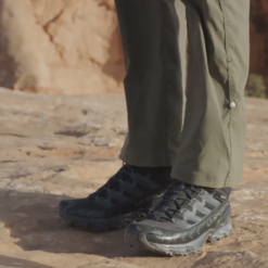 La Sportiva Ultra Raptor II Mid Wide GTX Men's Boot -Hiking And Camping 1278329 ultra raptor ii mid wide gtx mens boot us 6 eu 38 black clay